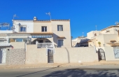 4-2368/2251, 4 Bedroom 2 Bathroom Bungalow in Torrevieja